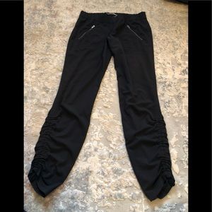 *️⃣ Athleta Aspire Ankle Crop Pants